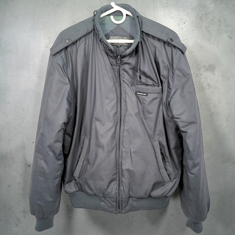 VTG 80s Members Only Iconic Cafe Racer Bomber Jacket 40L Grey Mens Epaulets